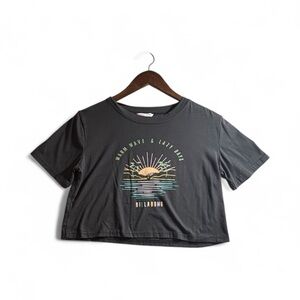 ROMWE Gray Graphic Crop Top Short Sleeve Size 4